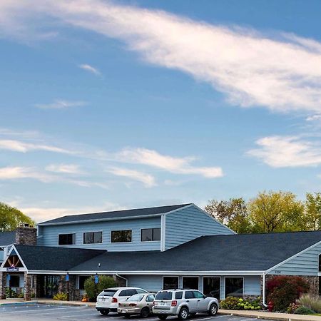 Americinn By Wyndham Menominee Kültér fotó