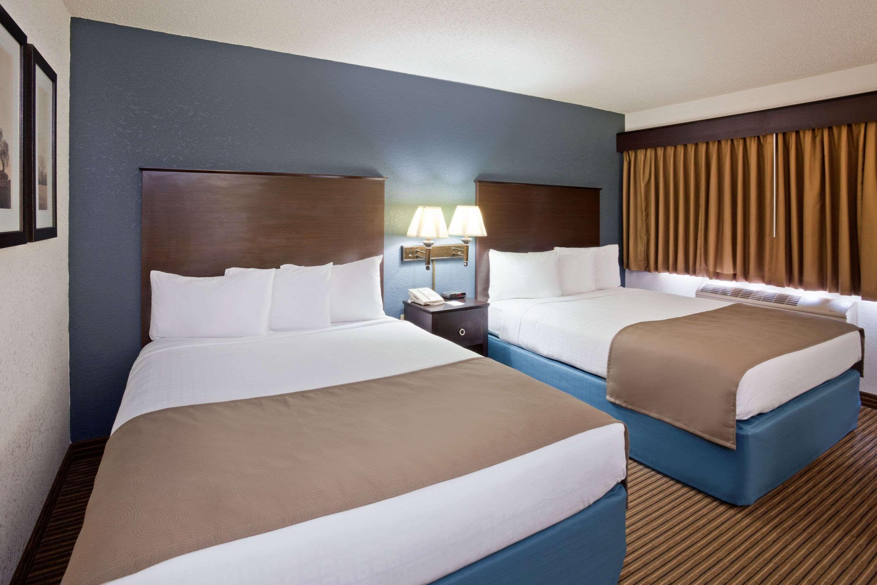 Americinn By Wyndham Menominee Kültér fotó