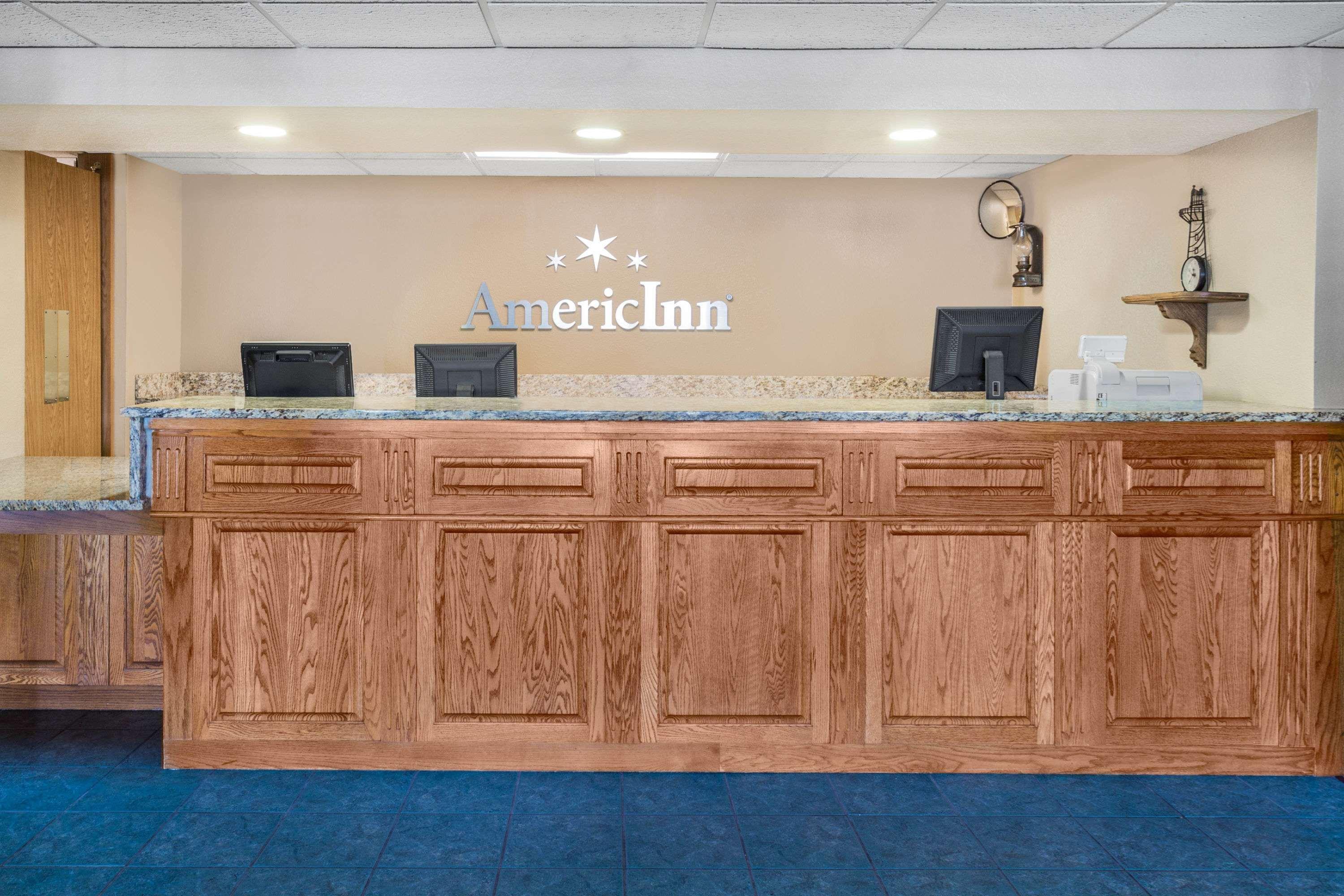 Americinn By Wyndham Menominee Kültér fotó