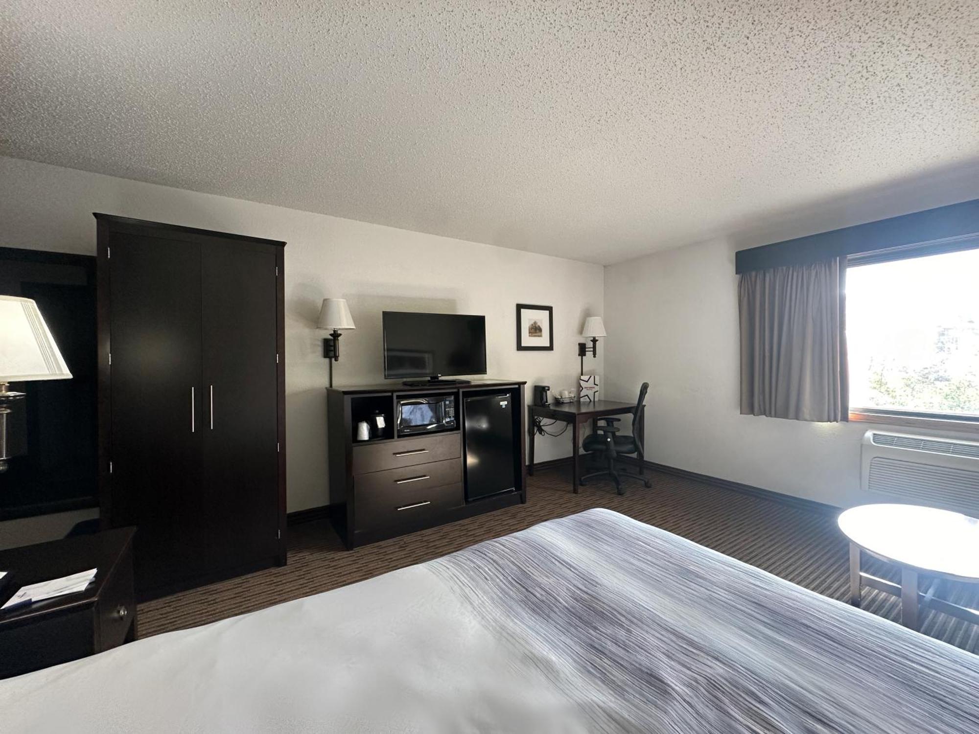 Americinn By Wyndham Menominee Kültér fotó