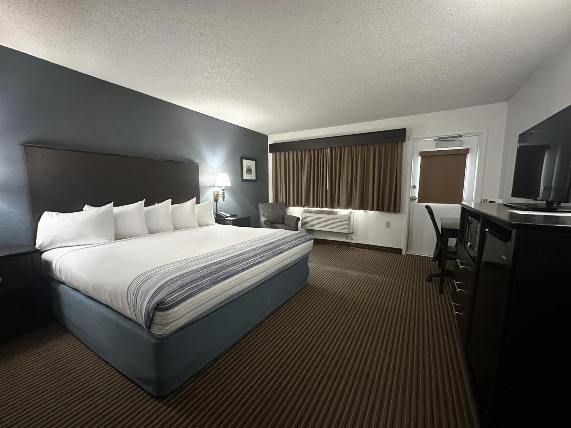 Americinn By Wyndham Menominee Kültér fotó